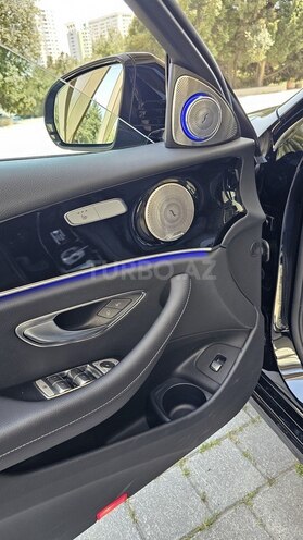 Mercedes E 300 de-9