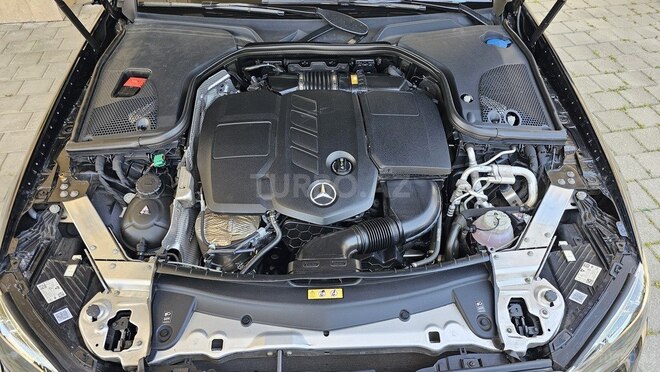 Mercedes E 300 de-14