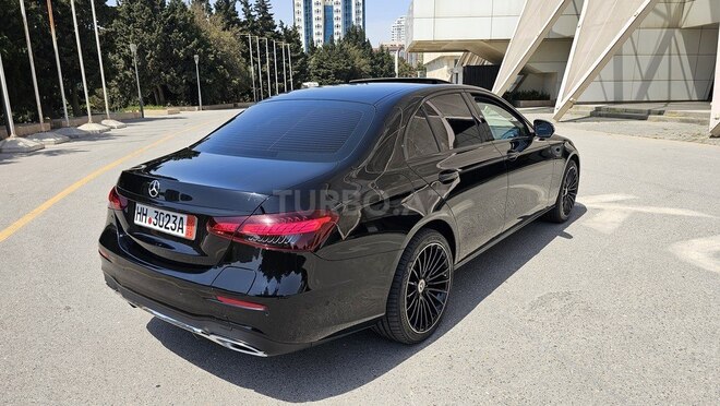 Mercedes E 300 de-6