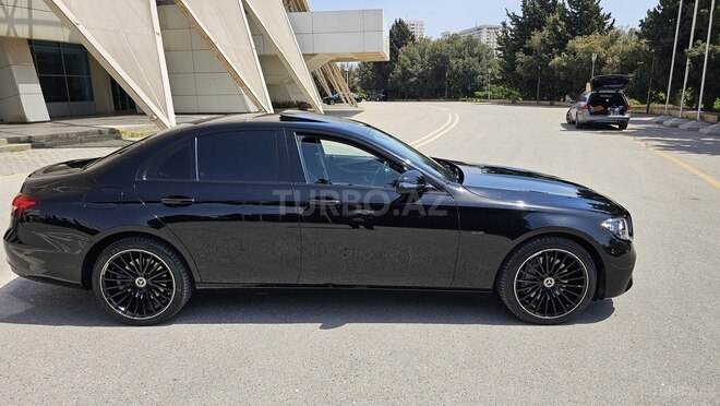 Mercedes E 300 de-18