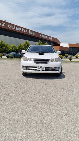 Mitsubishi Airtrek-8