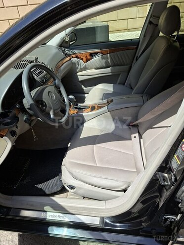 Mercedes E 240 2004, 297,000 km - 2.4 l - Bakı