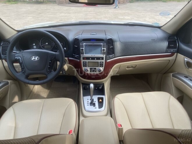 Hyundai Santa Fe-11