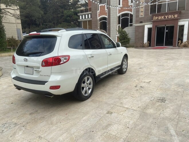 Hyundai Santa Fe-14