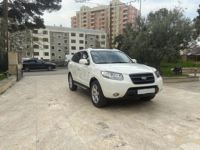 Hyundai Santa Fe-19
