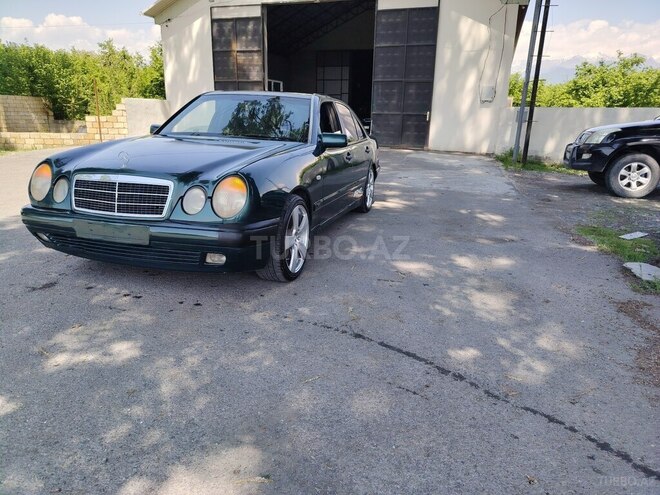 Mercedes E 200 1996, 333,330 km - 2.0 l - Qəbələ