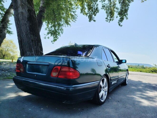 Mercedes E 200 1996, 333,330 km - 2.0 l - Qəbələ