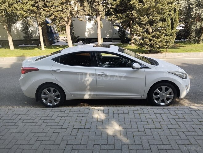 Hyundai Elantra 2013, 215,000 km - 1.8 l - Bakı