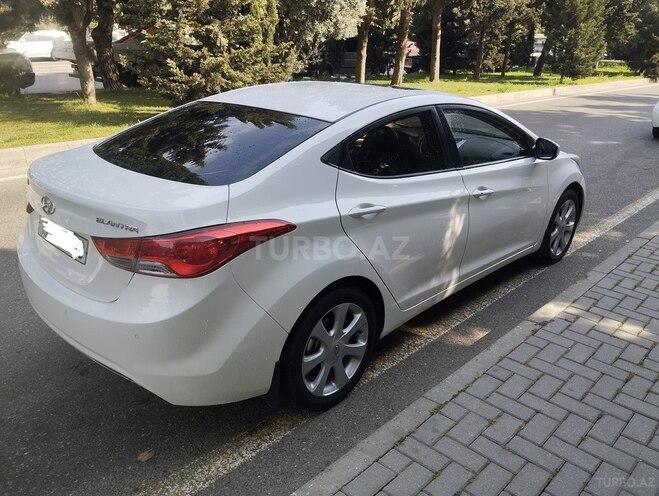 Hyundai Elantra 2013, 215,000 km - 1.8 l - Bakı