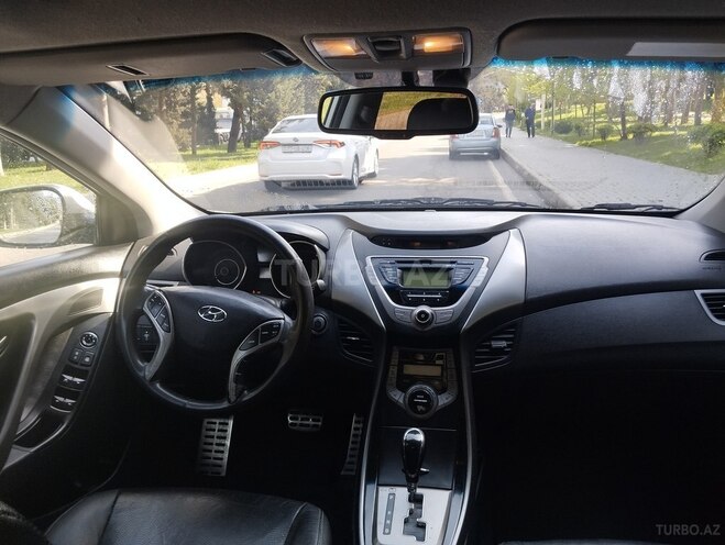 Hyundai Elantra 2013, 215,000 km - 1.8 l - Bakı