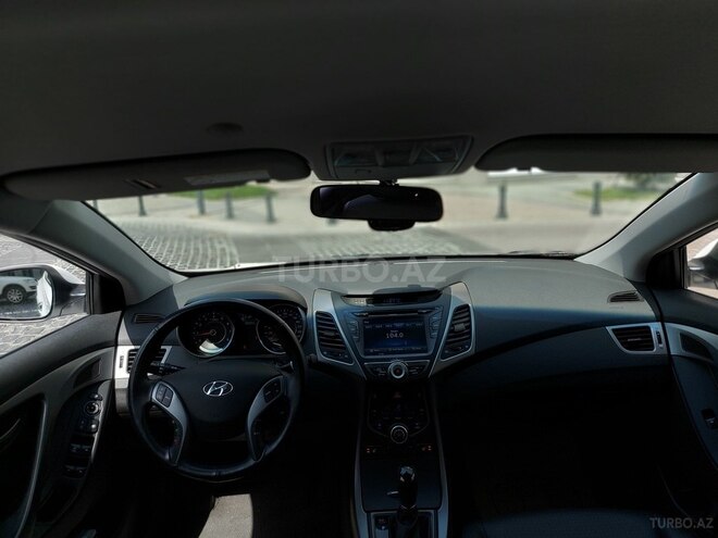 Hyundai Elantra 2015, 28,200 km - 1.6 l - Bakı
