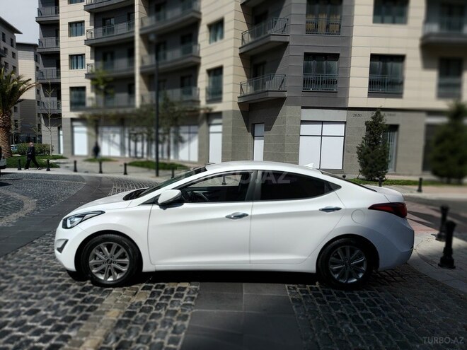 Hyundai Elantra 2015, 28,200 km - 1.6 l - Bakı