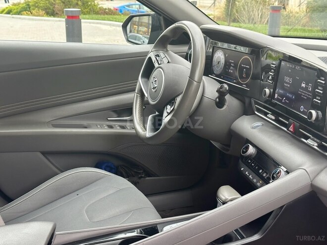 Hyundai Elantra 2022, 60,000 km - 2.0 l - Bakı