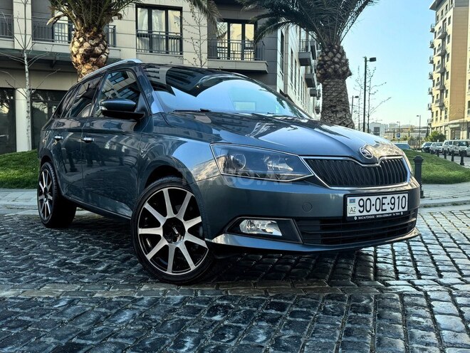 Skoda Fabia 2015, 183,000 km - 1.2 l - Bakı
