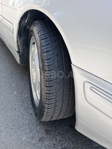 Mercedes E 220 d 2001, 650,000 km - 2.2 l - Bakı