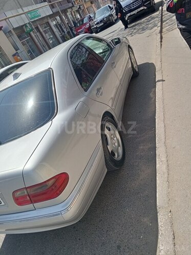 Mercedes E 220 d 2001, 650,000 km - 2.2 l - Bakı