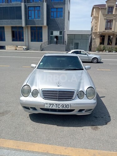 Mercedes E 220 d 2001, 650,000 km - 2.2 l - Bakı