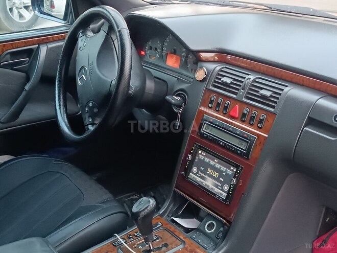 Mercedes E 220 d 1999, 410,000 km - 2.2 l - Bakı