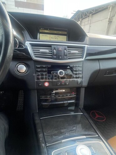 Mercedes E 350 2010, 273,000 km - 3.5 l - Gəncə