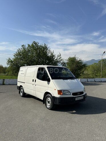 Ford Transit-3