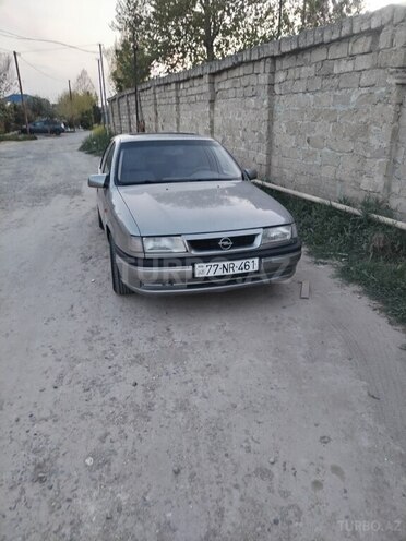 Opel Vectra 1993, 200,000 km - 2.0 l - Bakı