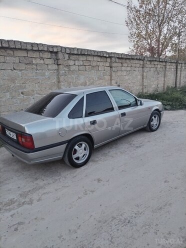 Opel Vectra 1993, 200,000 km - 2.0 l - Bakı