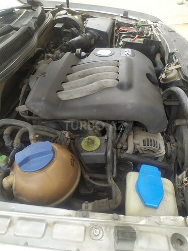Volkswagen Jetta 2000, 299,000 km - 2.0 l - Bakı