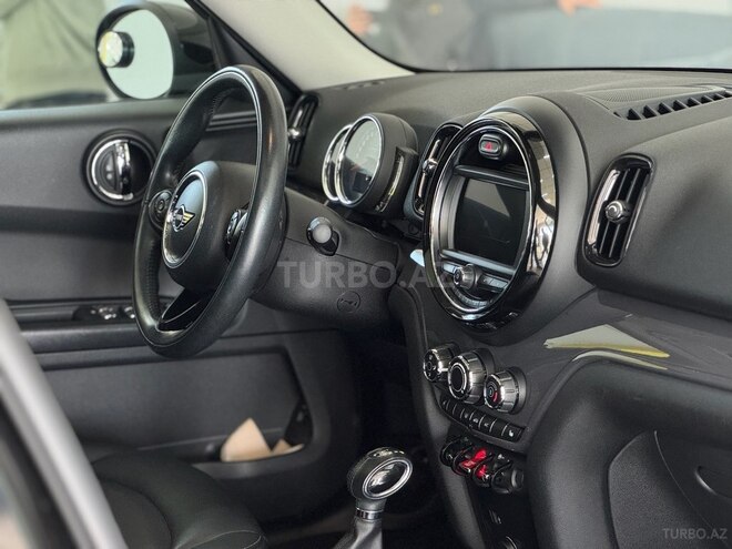 Mini Countryman 2018, 58,000 km - 1.5 л - Bakı