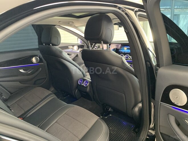 Mercedes E 300 de-23