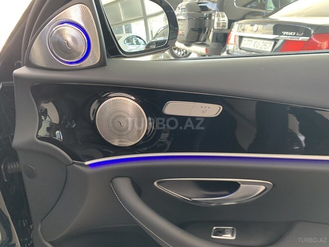 Mercedes E 300 de-26