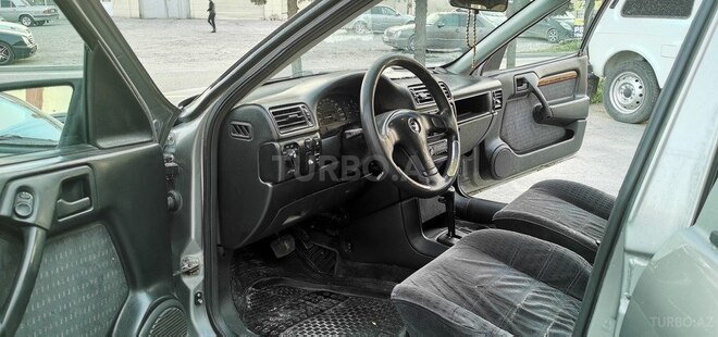 Opel Vectra 1993, 234,000 km - 2.0 l - Sumqayıt