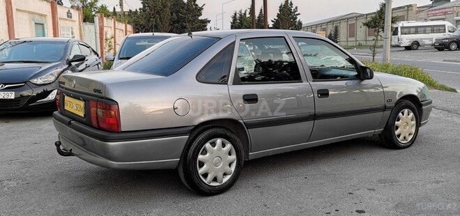 Opel Vectra 1993, 234,000 km - 2.0 l - Sumqayıt