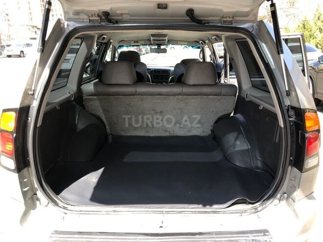 Mitsubishi Montero Sport-6