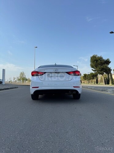 Hyundai Avante 2015, 174,800 km - 1.6 l - Bakı