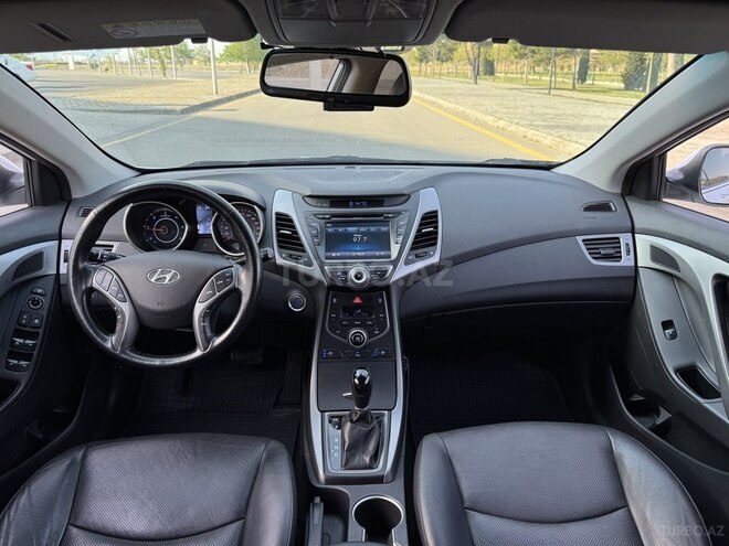 Hyundai Avante 2015, 174,800 km - 1.6 l - Bakı