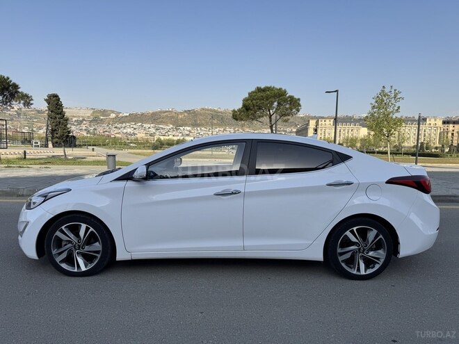 Hyundai Avante 2015, 174,800 km - 1.6 l - Bakı