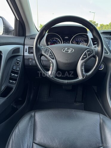 Hyundai Avante 2015, 174,800 km - 1.6 l - Bakı
