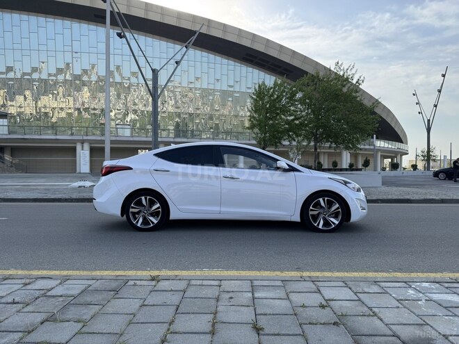 Hyundai Avante 2015, 174,800 km - 1.6 l - Bakı