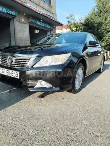 Toyota Camry 2011, 220,000 km - 2.5 л - Ucar