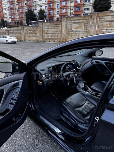 Hyundai Avante 2015, 227,000 km - 1.6 l - Bakı
