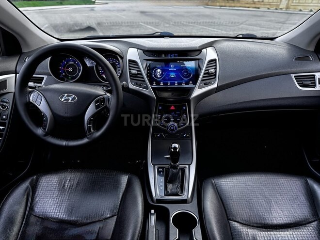 Hyundai Avante 2015, 227,000 km - 1.6 l - Bakı