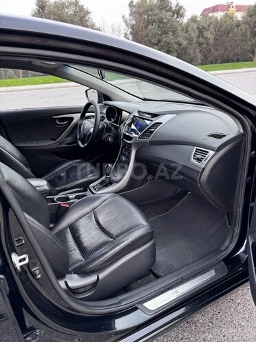Hyundai Avante 2015, 227,000 km - 1.6 l - Bakı