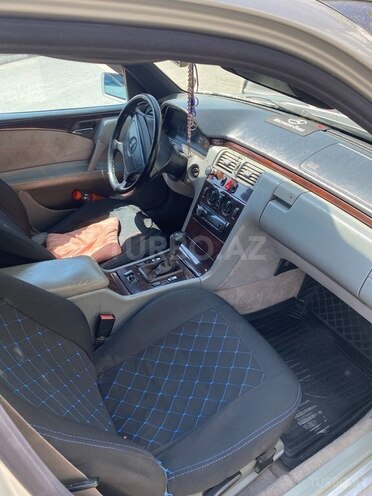 Mercedes E 200 d 1997, 65,000 km - 2.0 l - Balakən
