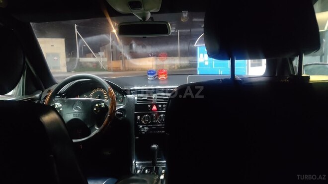 Mercedes E 220 d 2000, 378,000 km - 2.2 л - Bakı