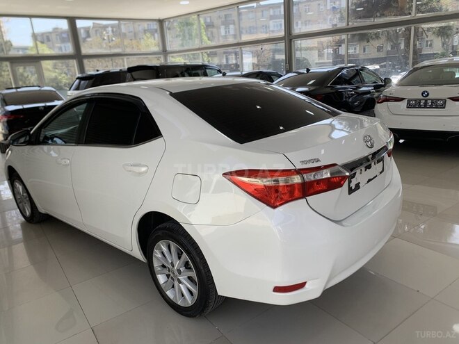 Toyota Corolla 2013, 158,000 km - 1.6 l - Bakı