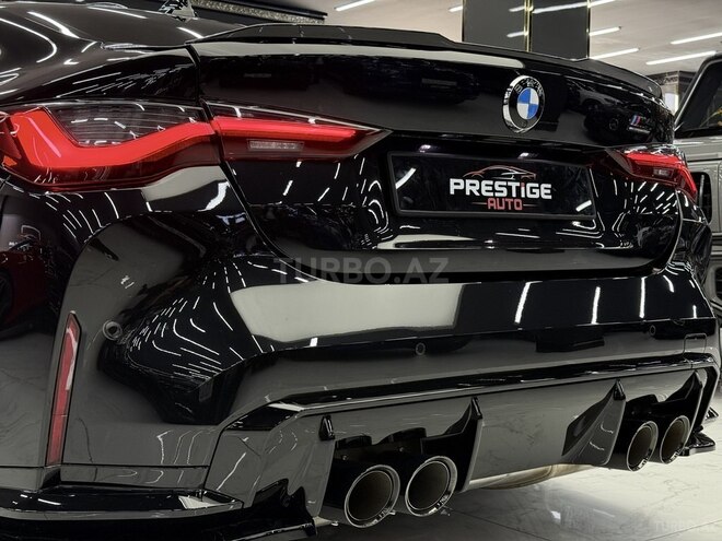 BMW M4-18