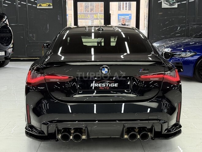 BMW M4-16