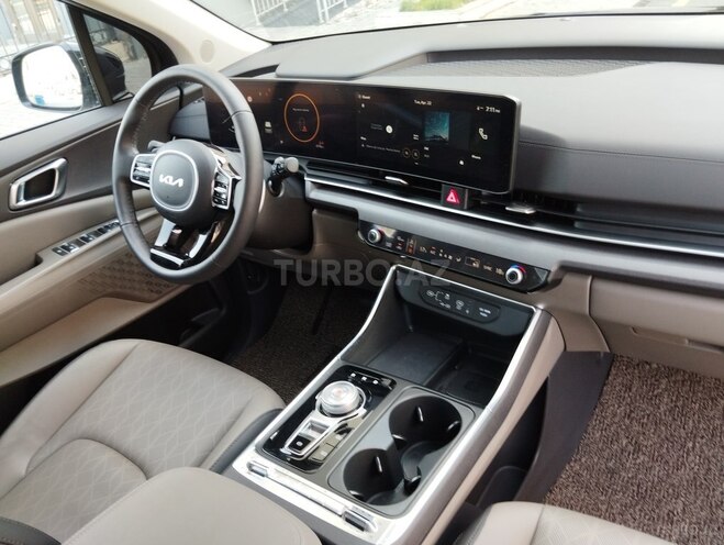 Kia Carnival-8
