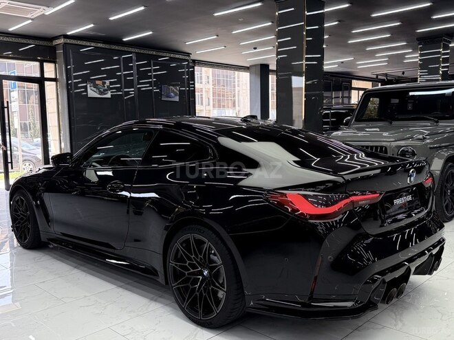 BMW M4-17