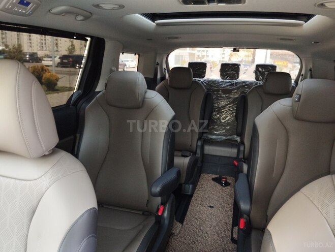 Kia Carnival-18